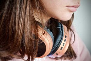 Wandelen en radio luisteren de ideale combi voor ontspanning