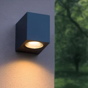 Transformeer je tuin met LED verlichting van LedLoket